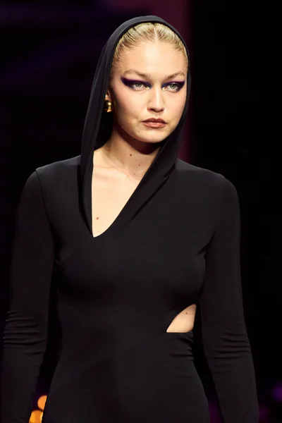 Look 1